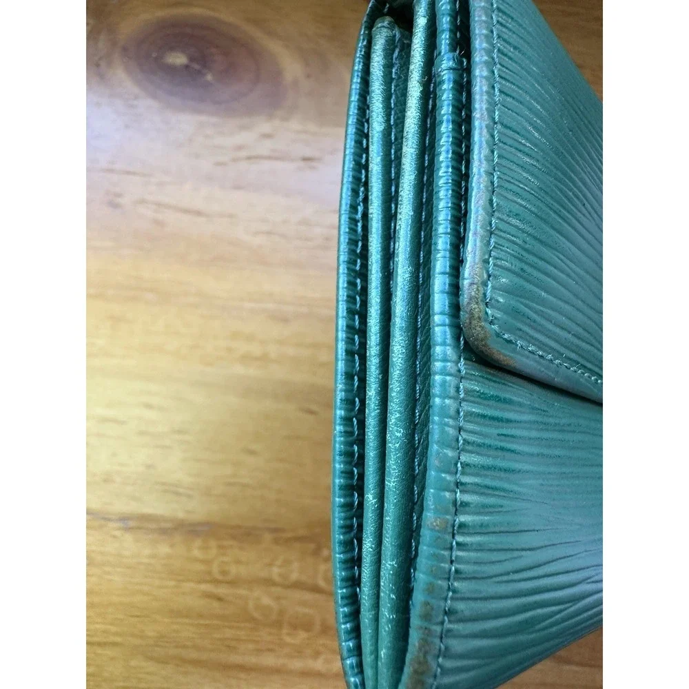 LOUIS VUITTON‎ Long Wallet Epi Porneo Green Women's Inner Zipper Pre-owned
